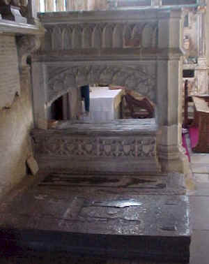 Arched Tomb with Culpeper brasses, St Marys, Goudhurst, Kent, Oct 1999