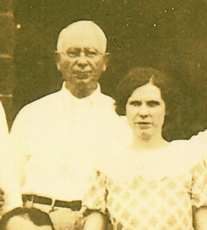 Isaac Williamson Culpepper on left